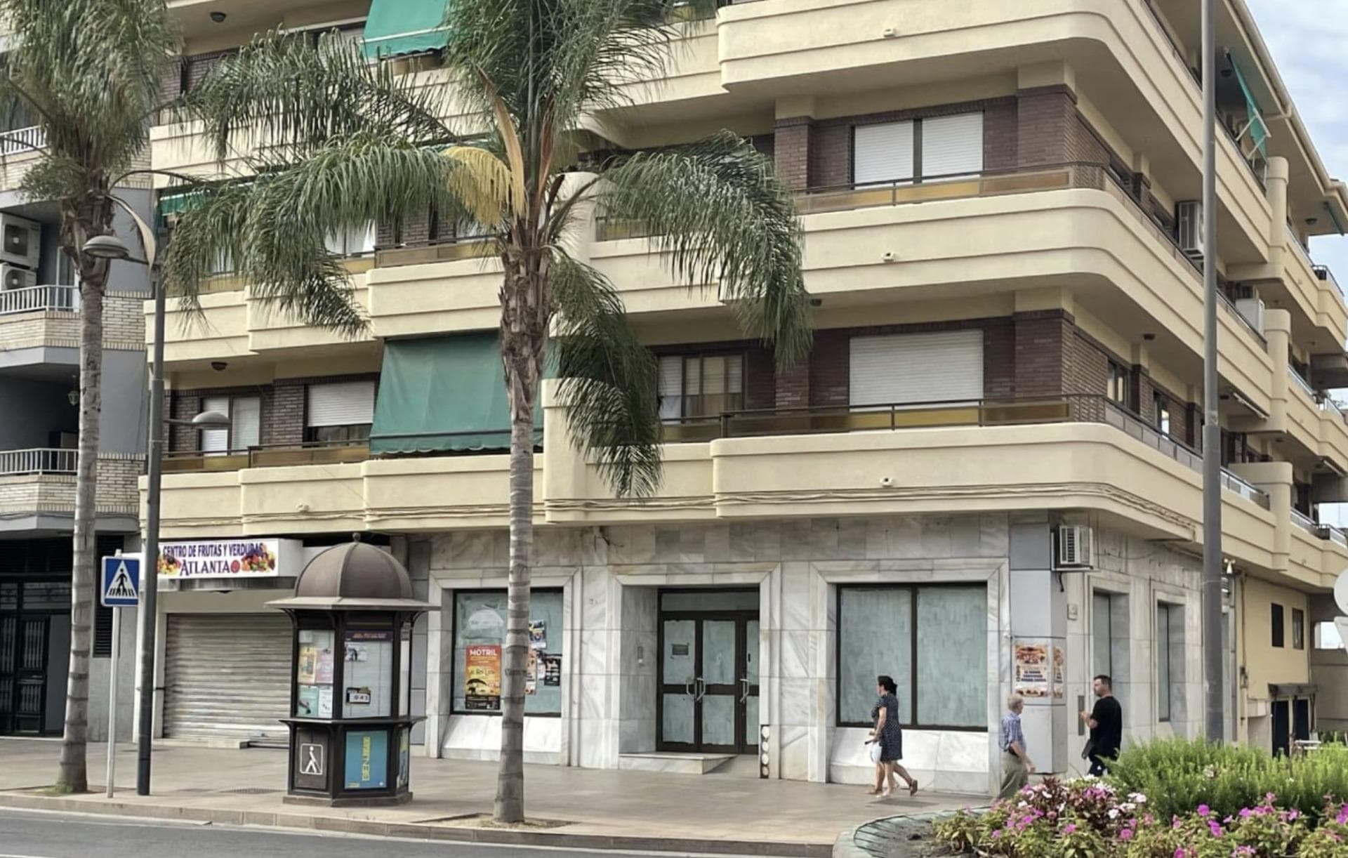 LOCAL COMERCIAL EN PLENO CENTRO