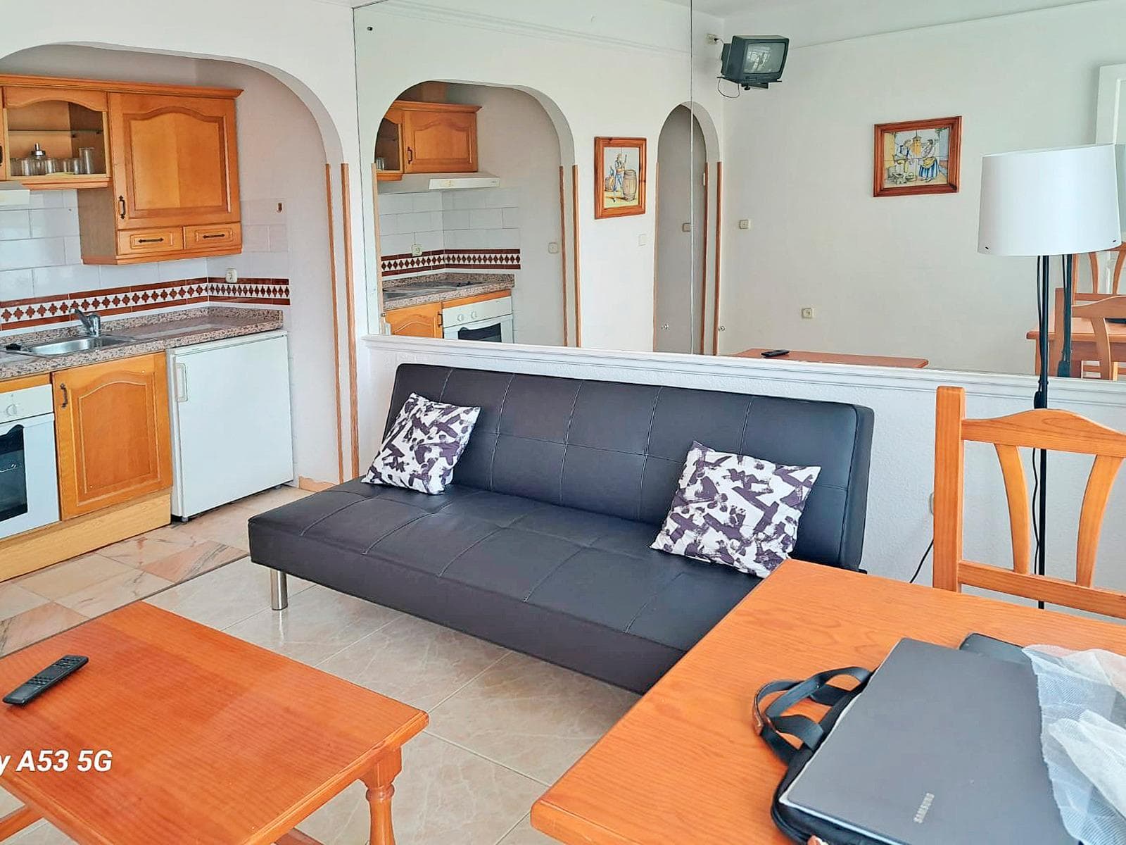 ESTUDIO CON LICENCIA TURÍSTICA Y TERRAZA CON VISTAS AL MAR