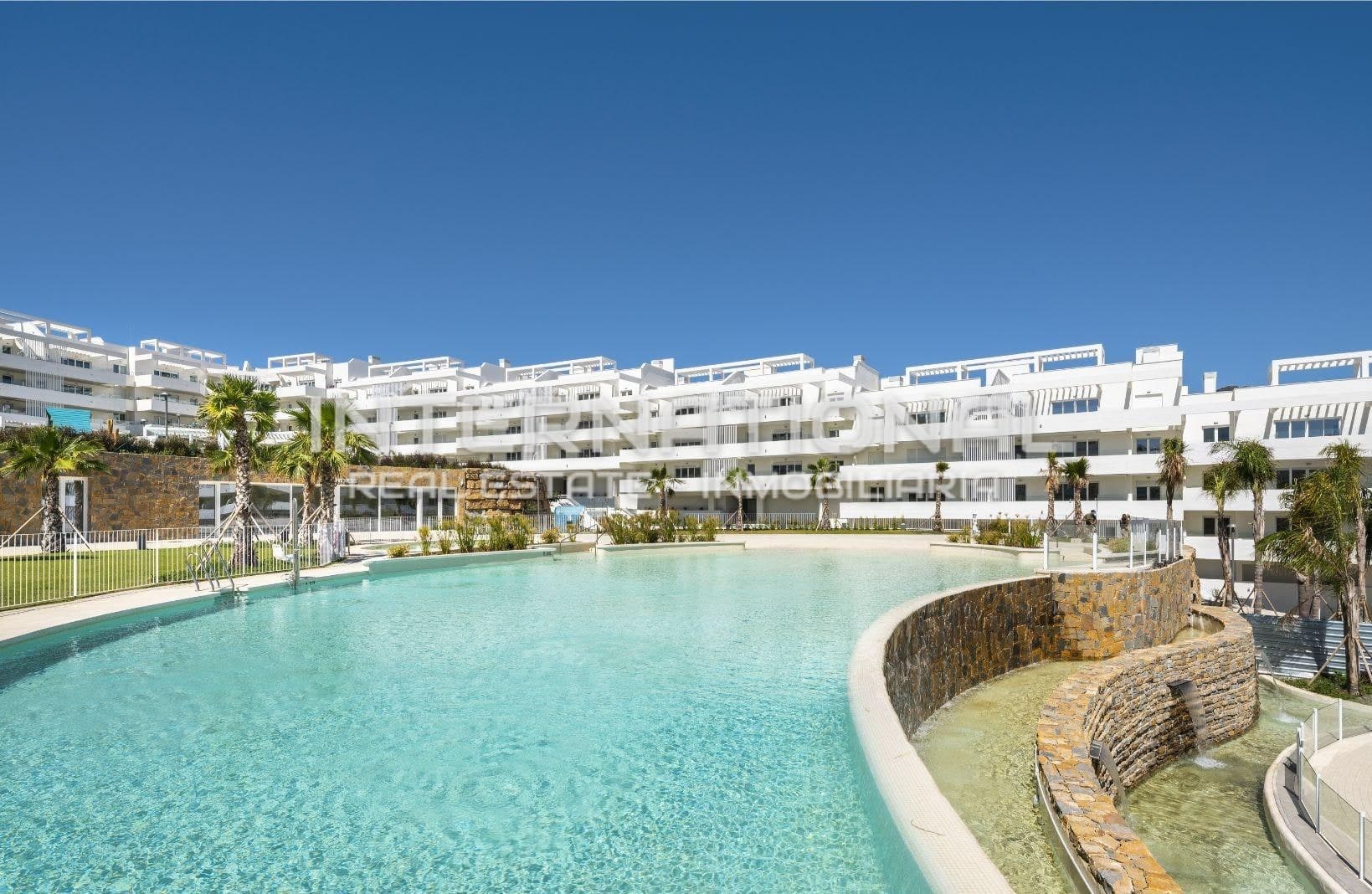 Exclusive penthouse in Serena Homes, El Limonar, Málaga