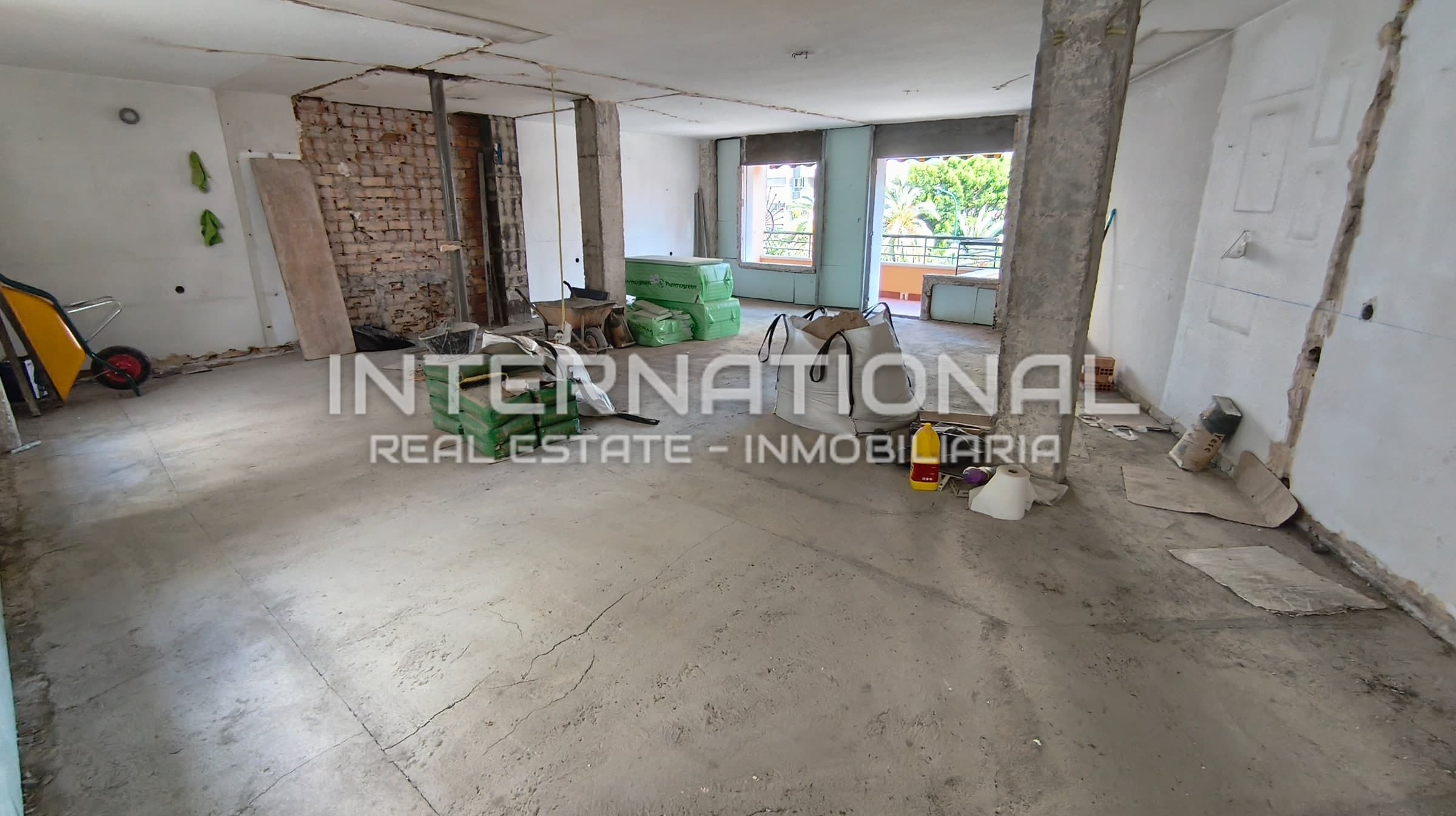Apartment to renovate